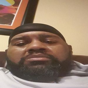 Meet your Posher, Kenneth